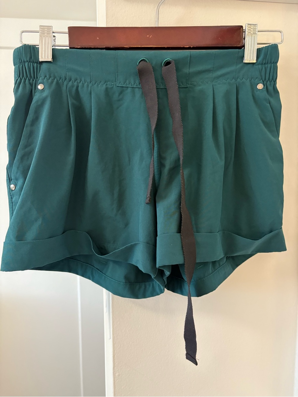 lululemon athletica Teal Elastic Drawstring Athletic Shorts